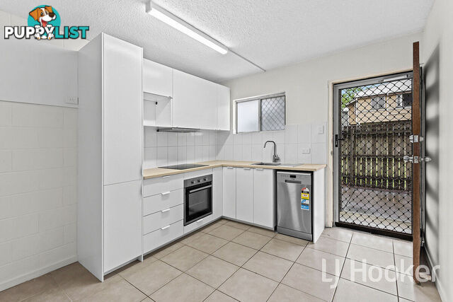 2/42 William Parade FAIRFIELD QLD 4103