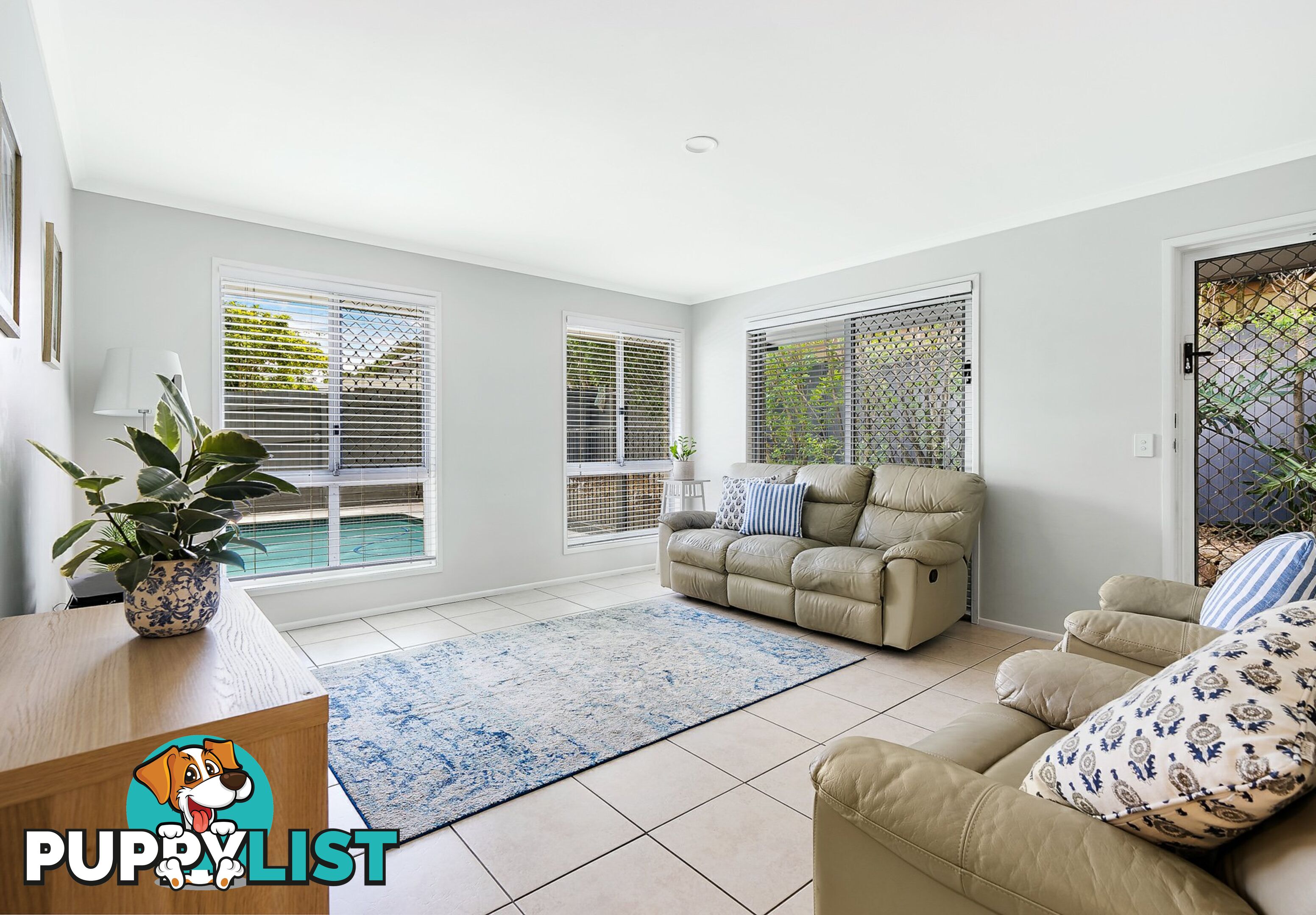 3 Hamel Road HOLLAND PARK WEST QLD 4121