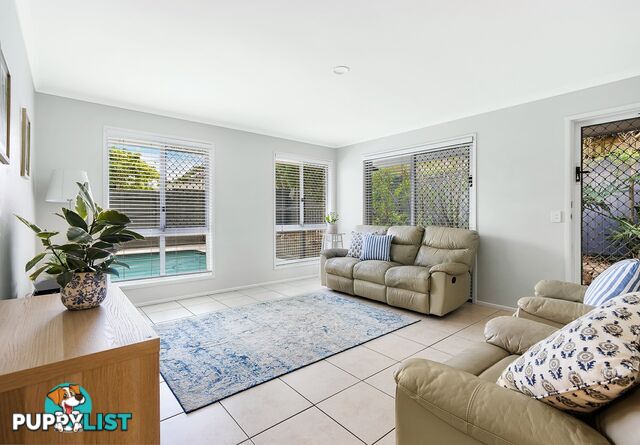 3 Hamel Road HOLLAND PARK WEST QLD 4121