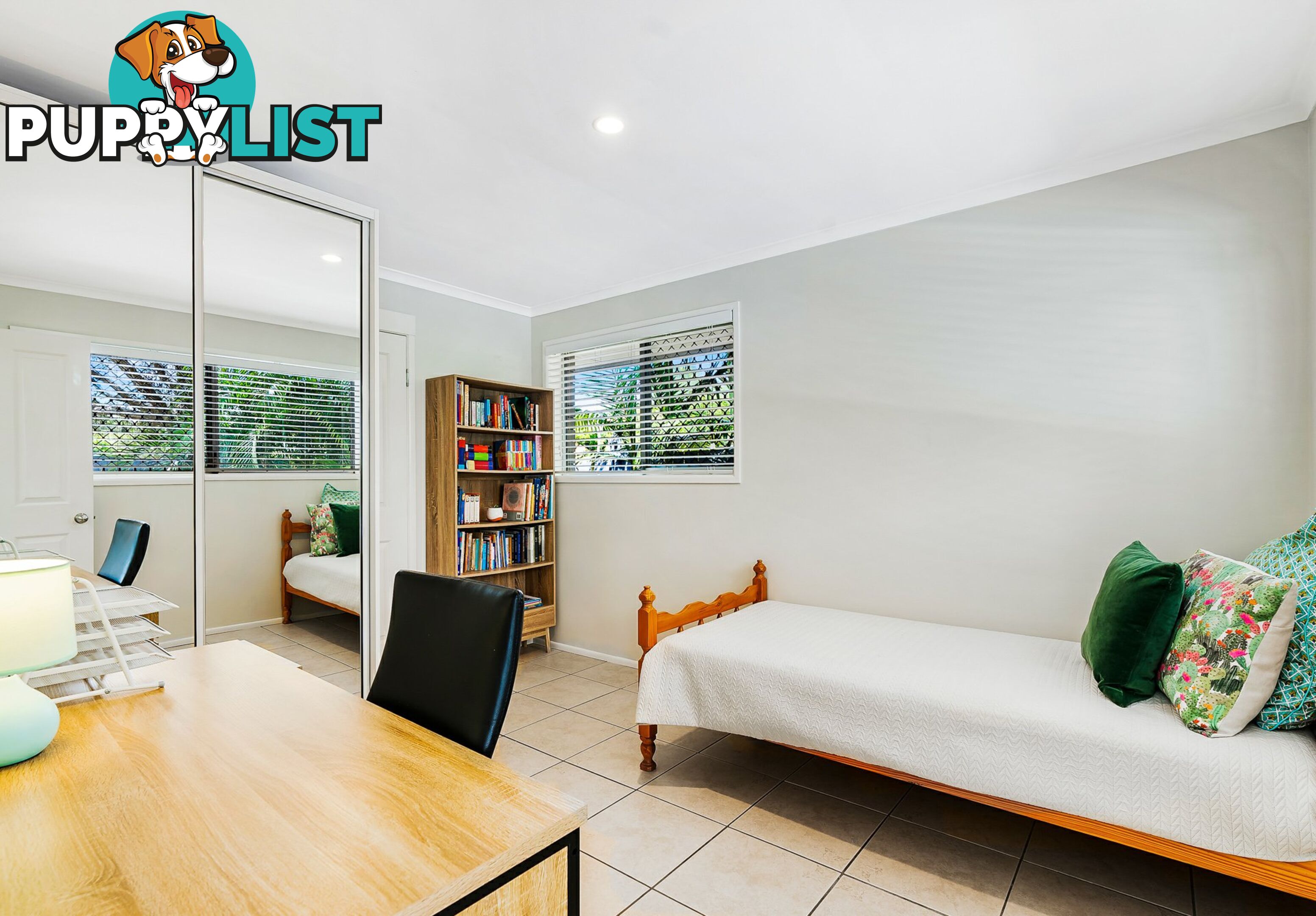 3 Hamel Road HOLLAND PARK WEST QLD 4121