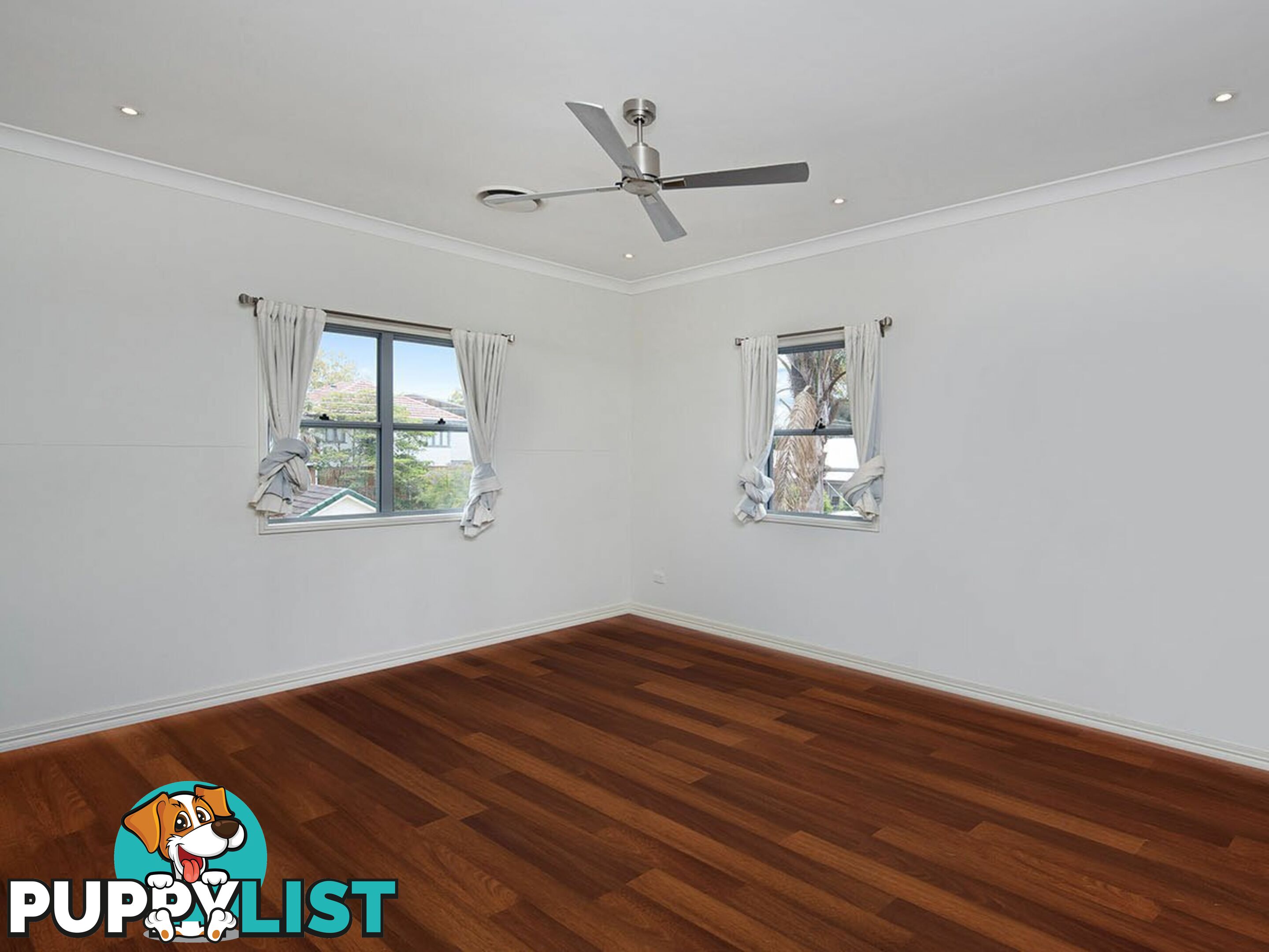 10 Newcastle Street FAIRFIELD QLD 4103