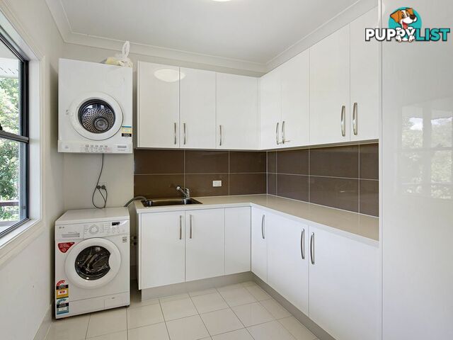 10 Newcastle Street FAIRFIELD QLD 4103