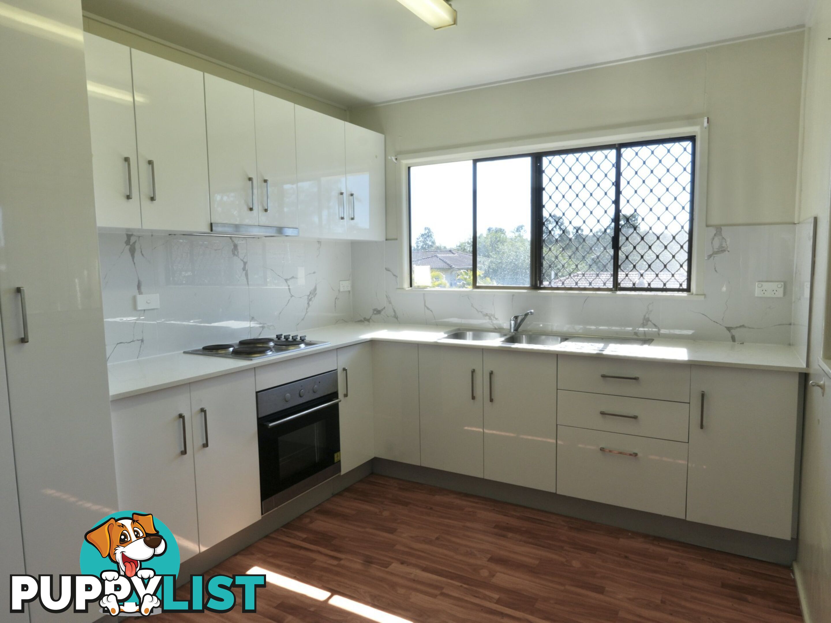 104 Lang Street SUNNYBANK HILLS QLD 4109