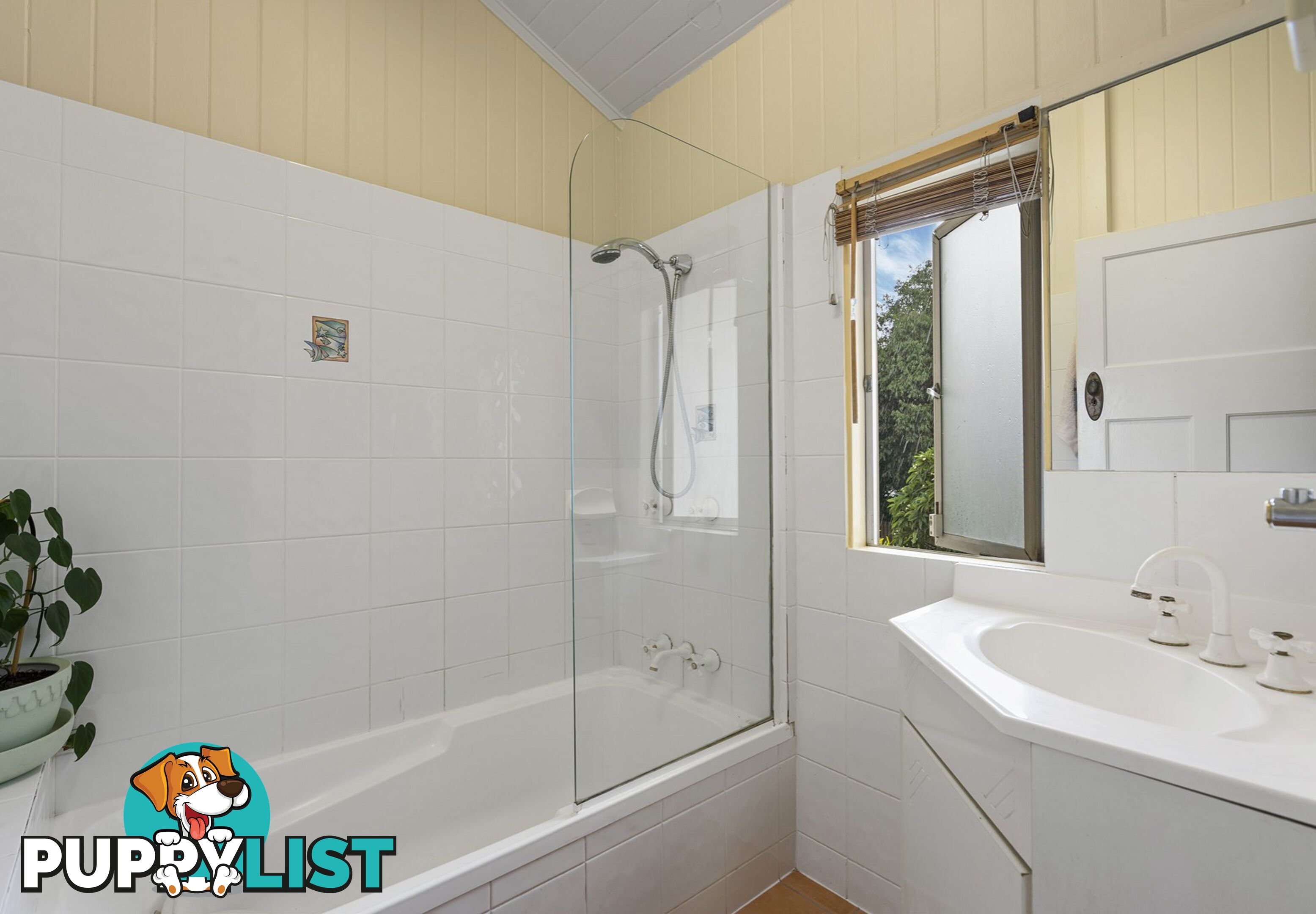 12 Vendale Avenue MOOROOKA QLD 4105
