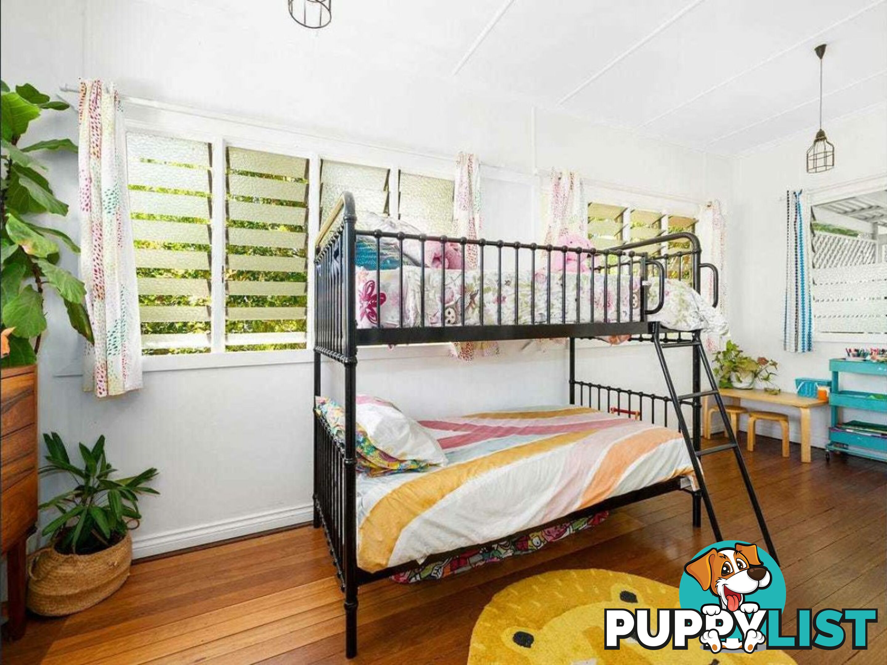 28 Brisbane Corso FAIRFIELD QLD 4103