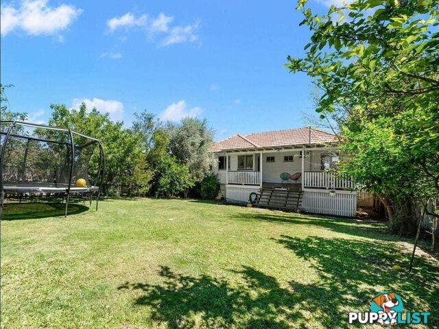 28 Brisbane Corso FAIRFIELD QLD 4103