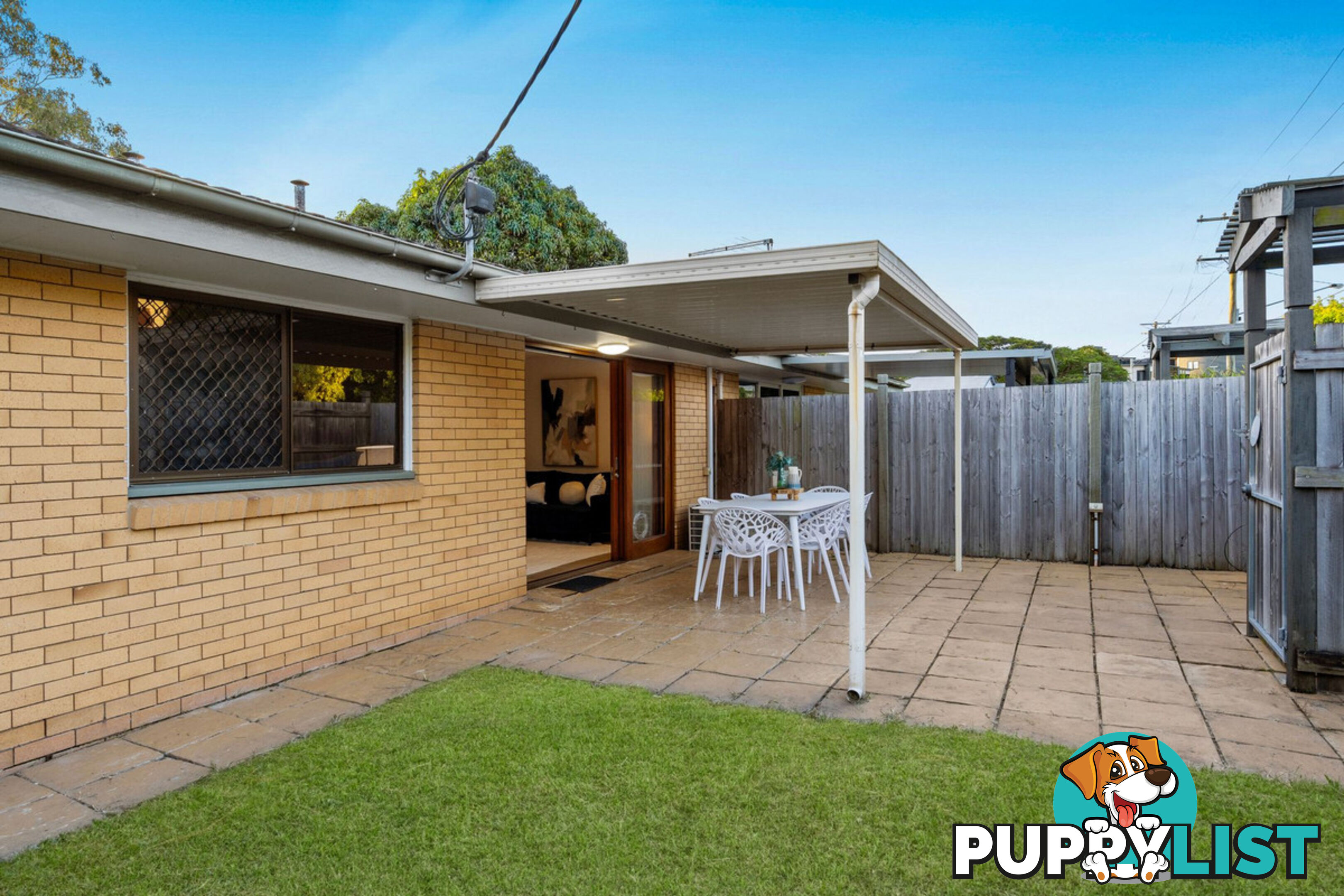 2/15 Park Road YERONGA QLD 4104
