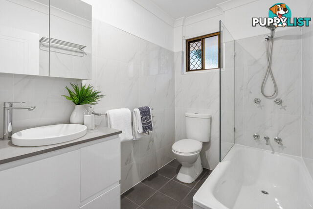 2/15 Park Road YERONGA QLD 4104
