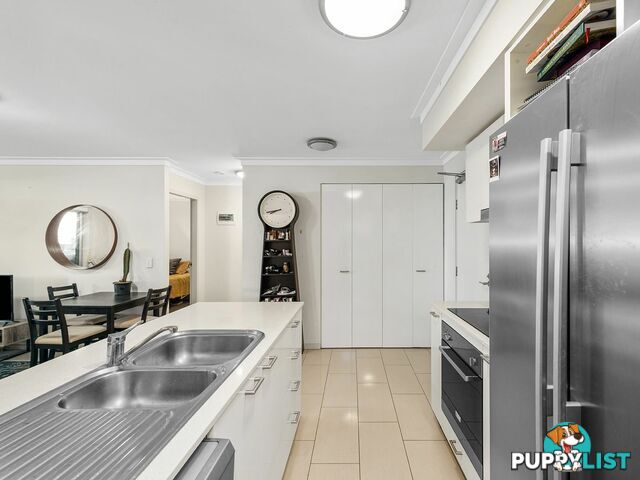 Unit 4202/135-151 Annerley Road DUTTON PARK QLD 4102