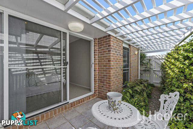 8 Hatherton Crescent CARINDALE QLD 4152