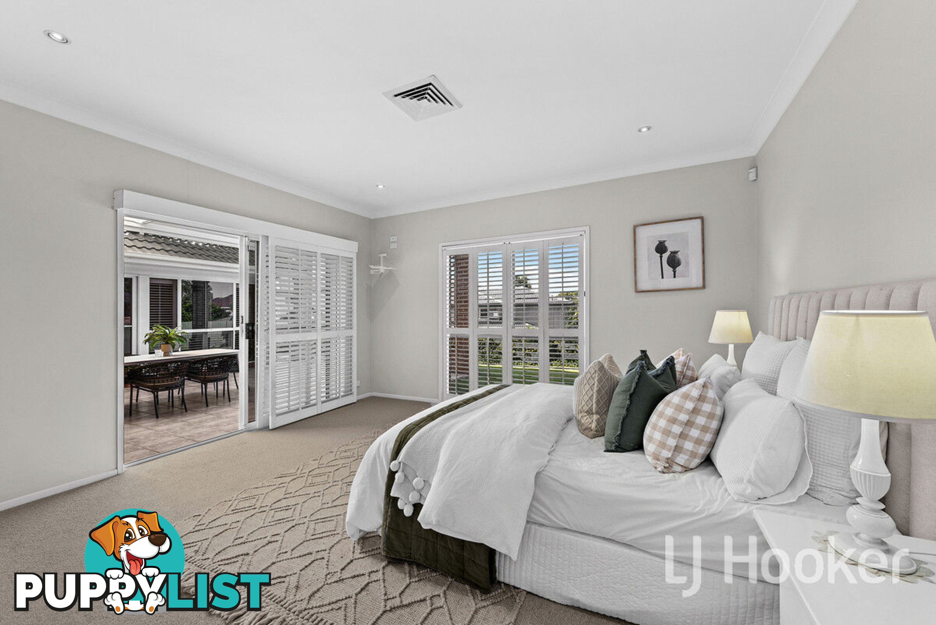 8 Hatherton Crescent CARINDALE QLD 4152