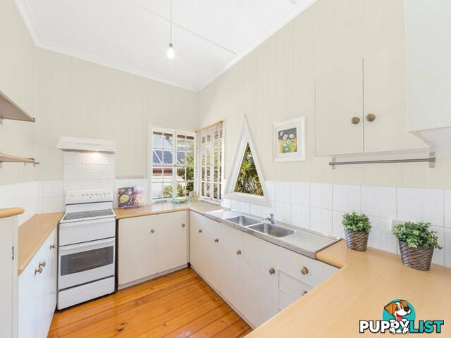 50 Railway Terrace DUTTON PARK QLD 4102