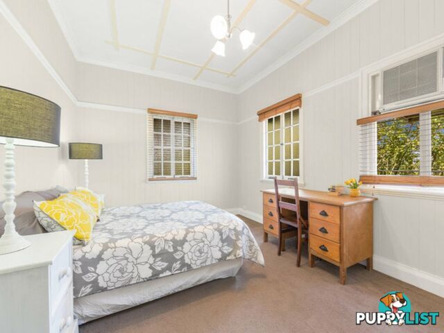 50 Railway Terrace DUTTON PARK QLD 4102