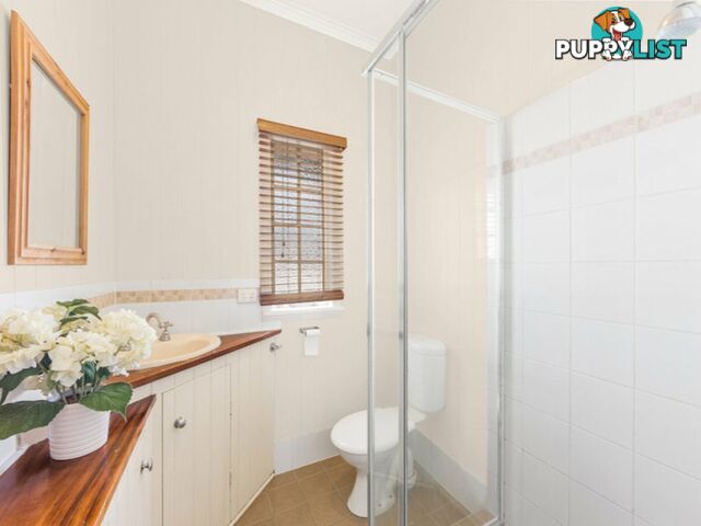 50 Railway Terrace DUTTON PARK QLD 4102