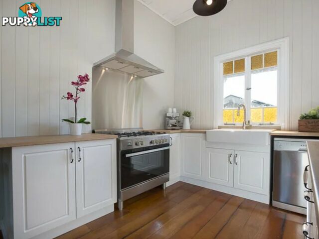 33 Ashby Street FAIRFIELD QLD 4103