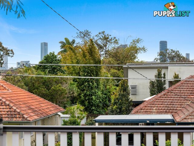 12 Allamanda Street FAIRFIELD QLD 4103