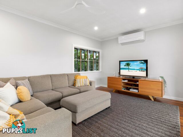 12 Allamanda Street FAIRFIELD QLD 4103
