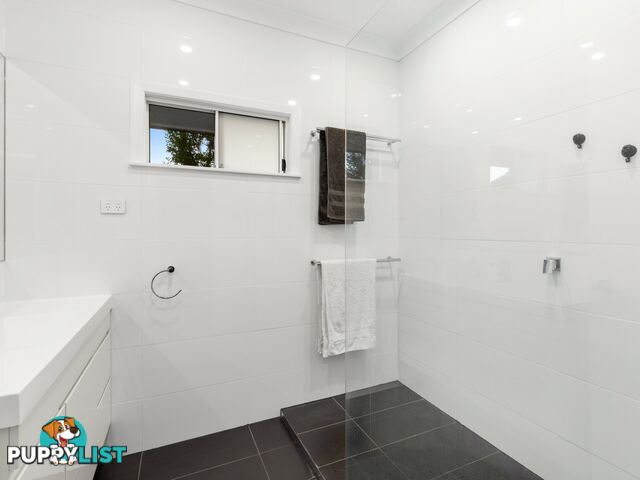 12 Allamanda Street FAIRFIELD QLD 4103