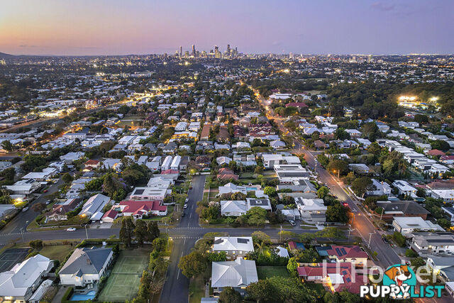 29 Wingarra Street YEERONGPILLY QLD 4105