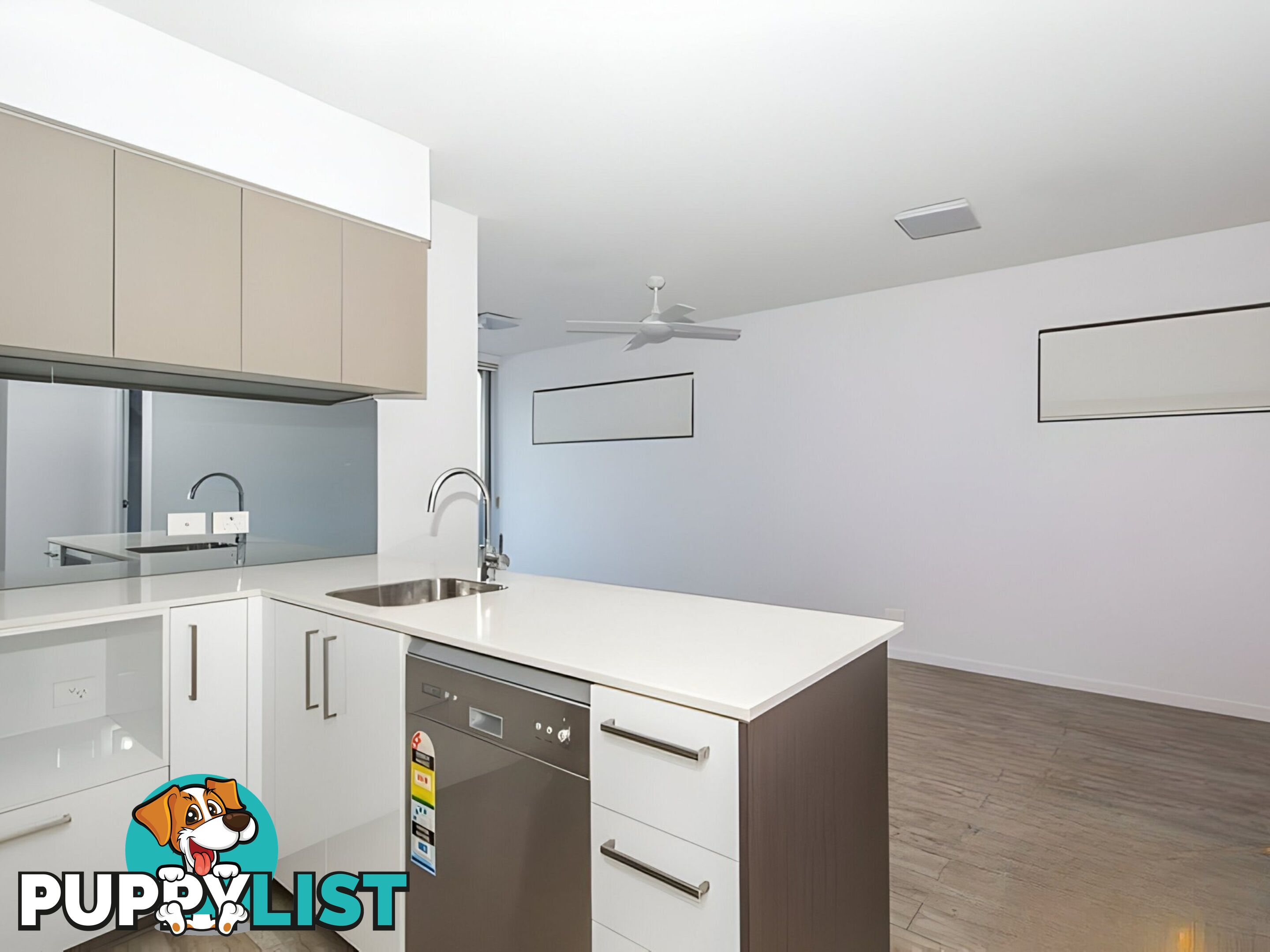 8/17 Carl Street WOOLLOONGABBA QLD 4102