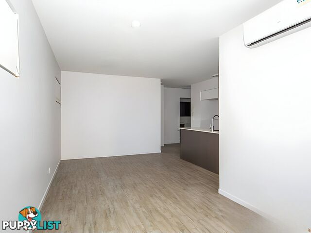 8/17 Carl Street WOOLLOONGABBA QLD 4102