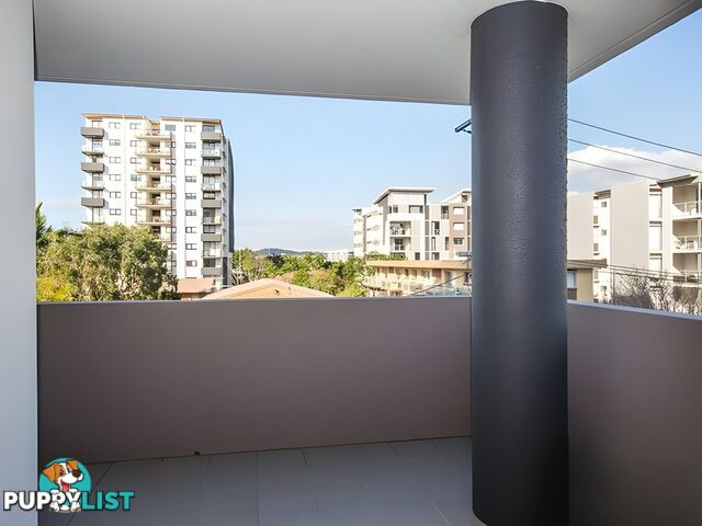 8/17 Carl Street WOOLLOONGABBA QLD 4102