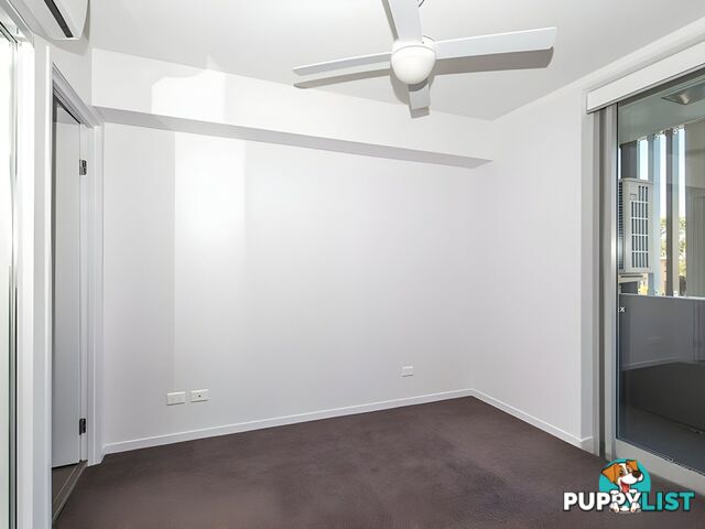 8/17 Carl Street WOOLLOONGABBA QLD 4102