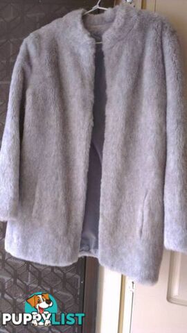 RETRO 1960/70 SOFT GREY FAUX FUR WOMENS JACKET BY OTEX