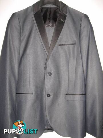 Brand New Muller's Men suit dark Gray - 2pc