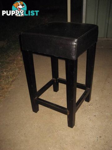 Barstool - black Leather - black wood colcour