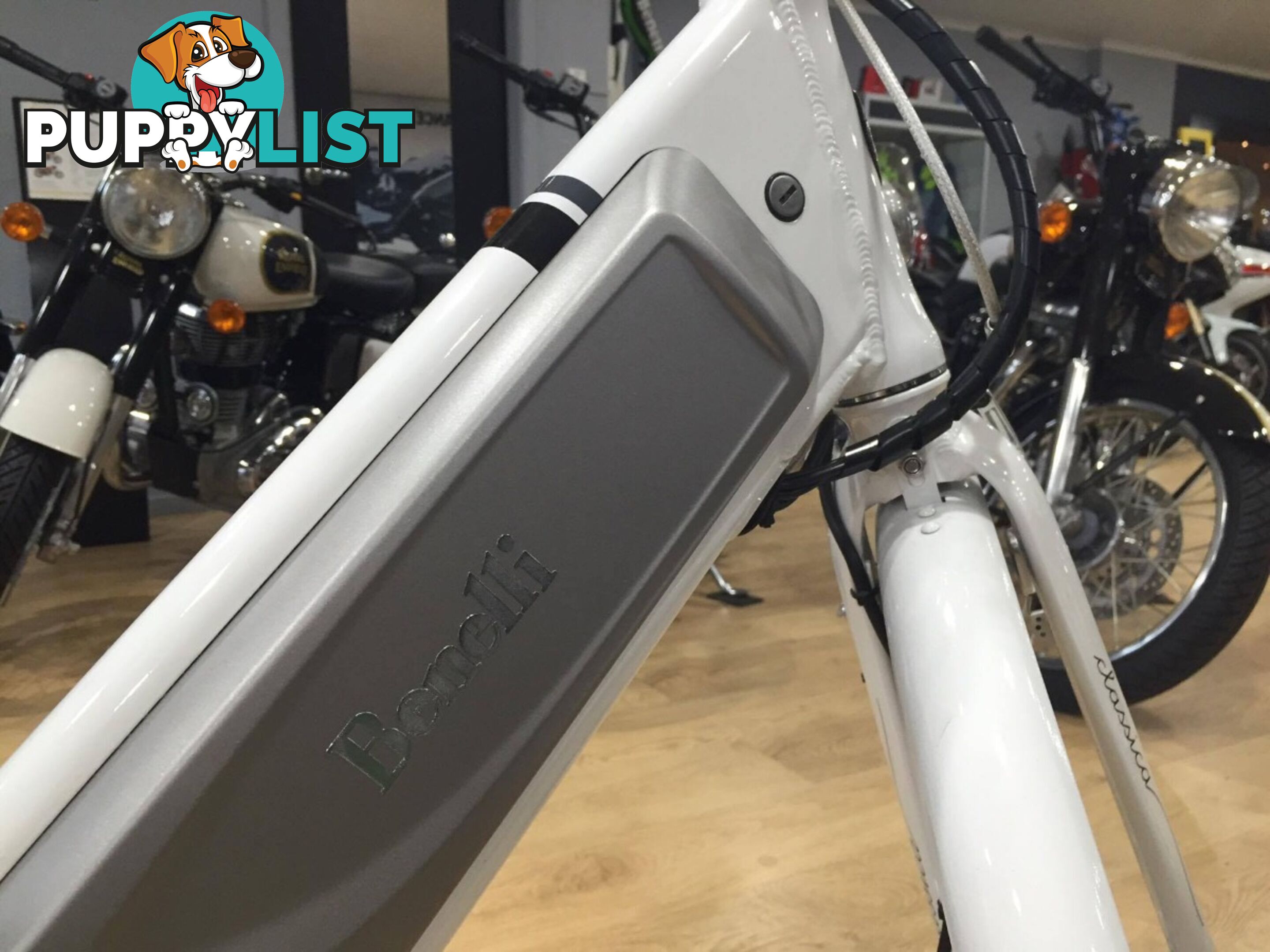 Benelli Classica  E-Bike White