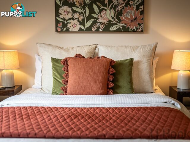 5 Liat Way GREENSBOROUGH VIC 3088