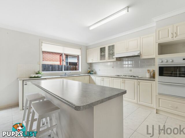 5 Liat Way GREENSBOROUGH VIC 3088