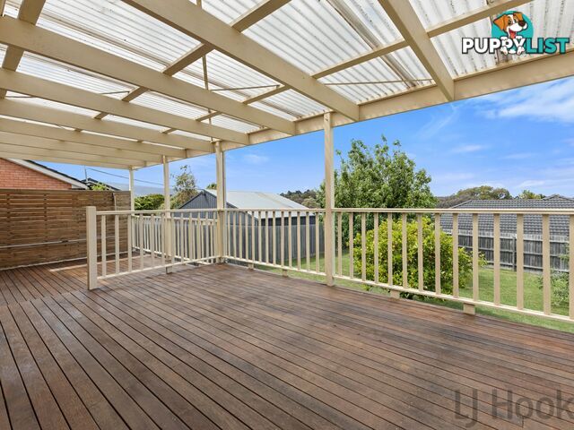 16 Yarran Grove BAYSWATER VIC 3153