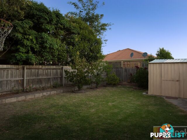 35 Gearon Avenue ROWVILLE VIC 3178