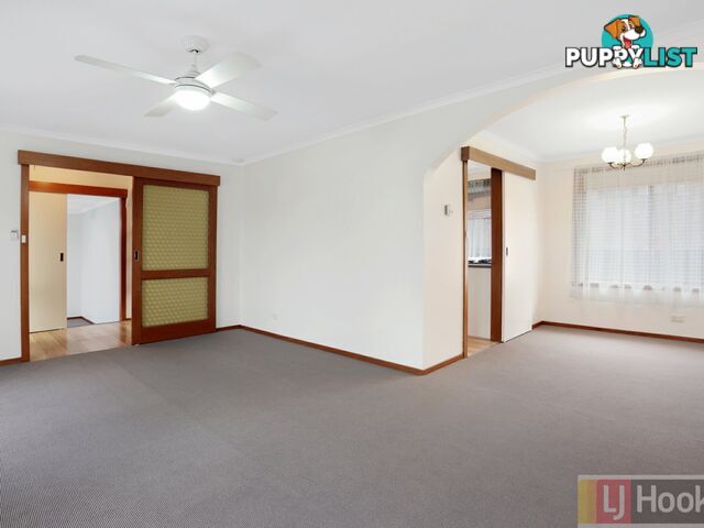 6 Coachmans Square WANTIRNA VIC 3152