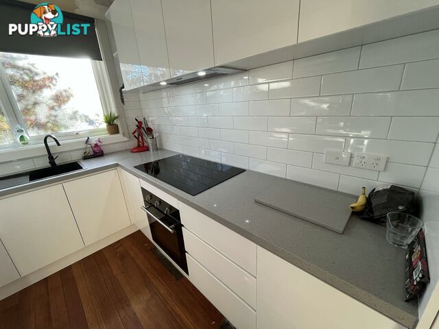 1/76 Wattle Valley Road CANTERBURY VIC 3126