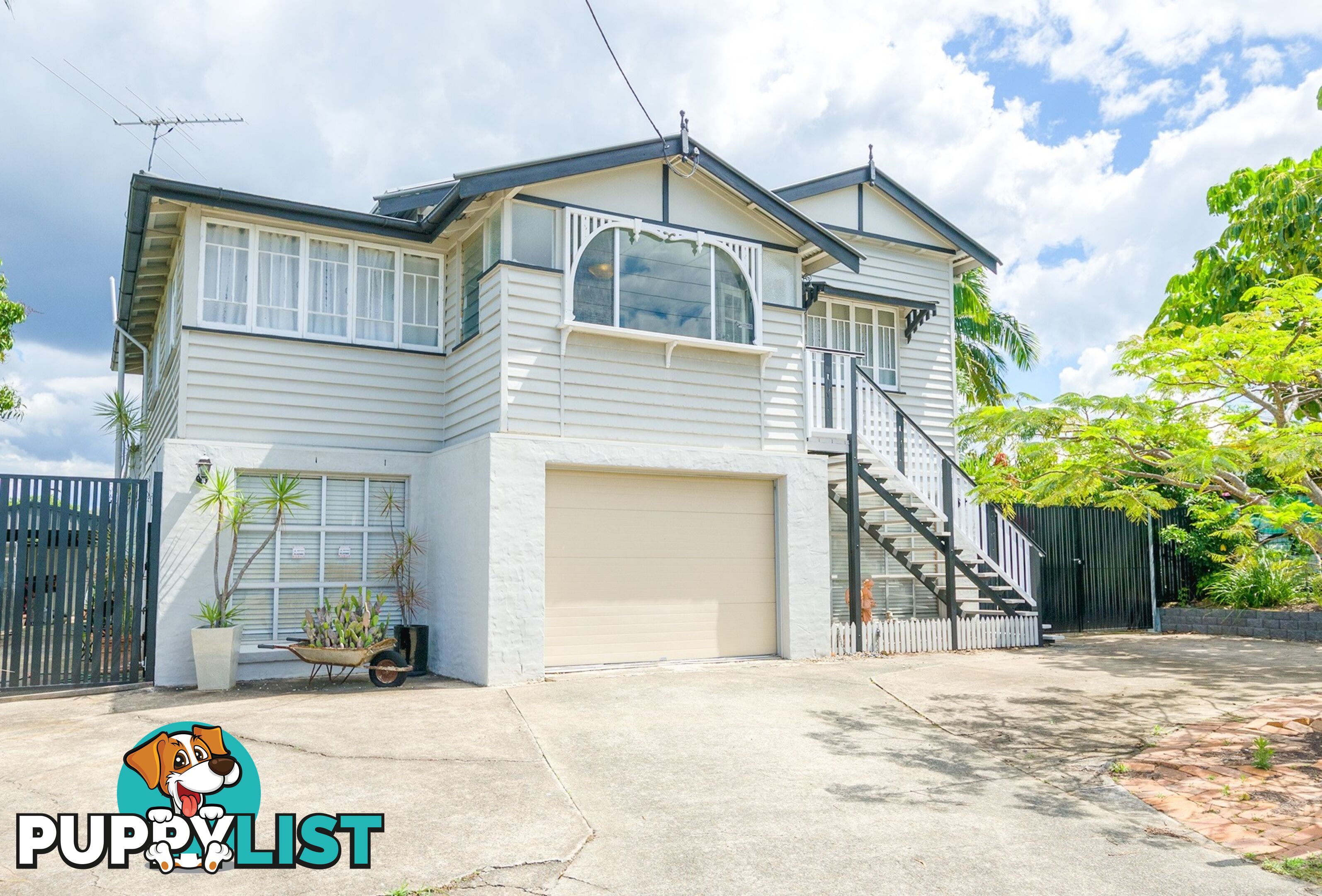 18 Charles Street BEENLEIGH QLD 4207