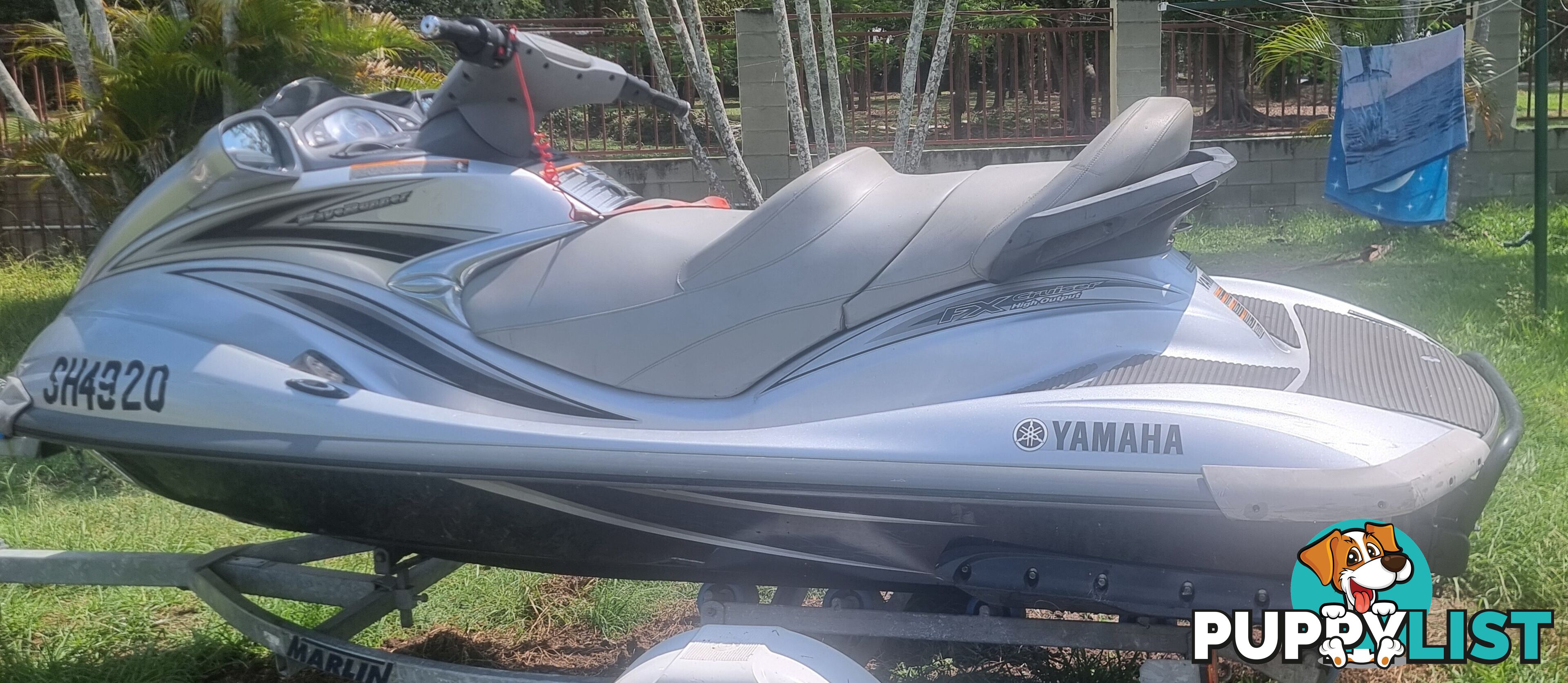 Yamaha waverunner