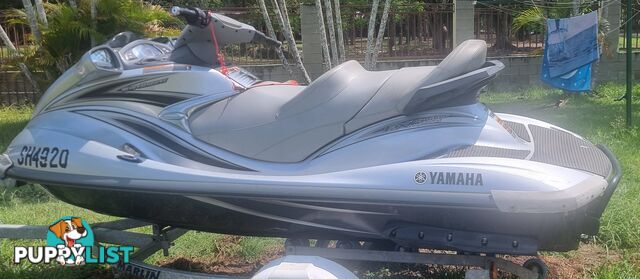 Yamaha waverunner