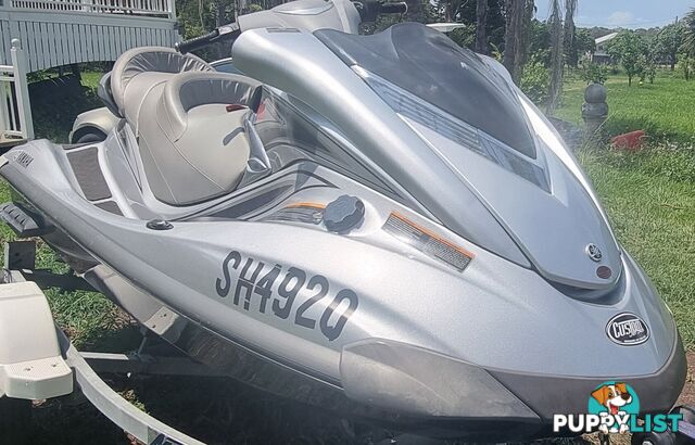 Yamaha waverunner