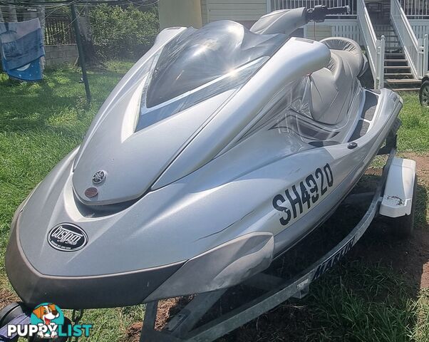 Yamaha waverunner