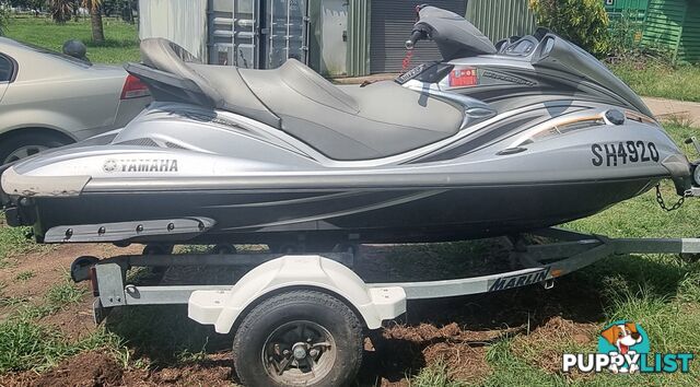 Yamaha waverunner