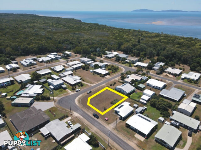 20 Barramundi Street Taylors Beach QLD 4850