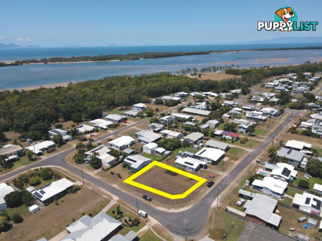 20 Barramundi Street Taylors Beach QLD 4850