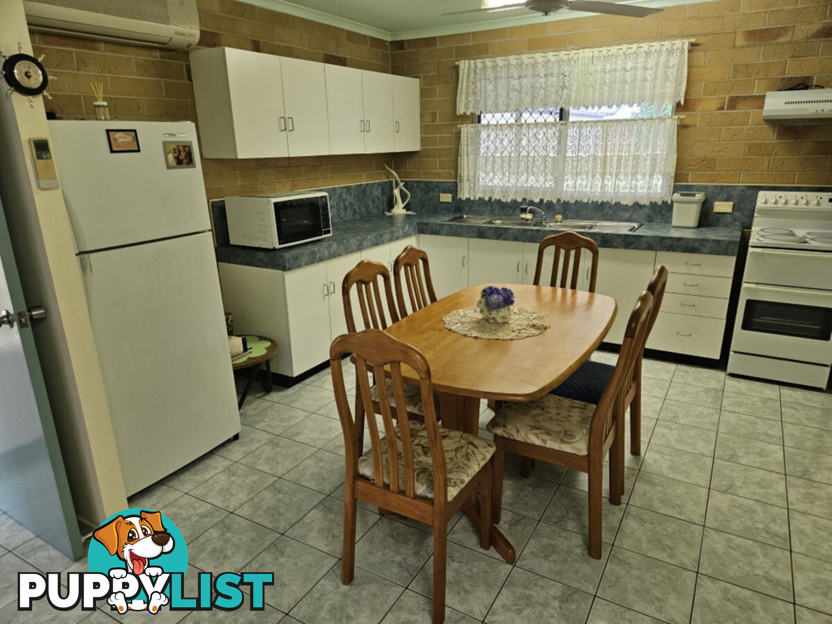 8 Herring Street Taylors Beach QLD 4850