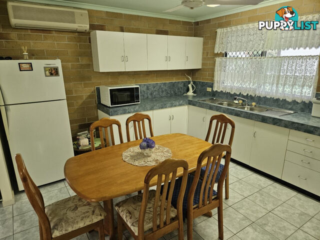 8 Herring Street Taylors Beach QLD 4850