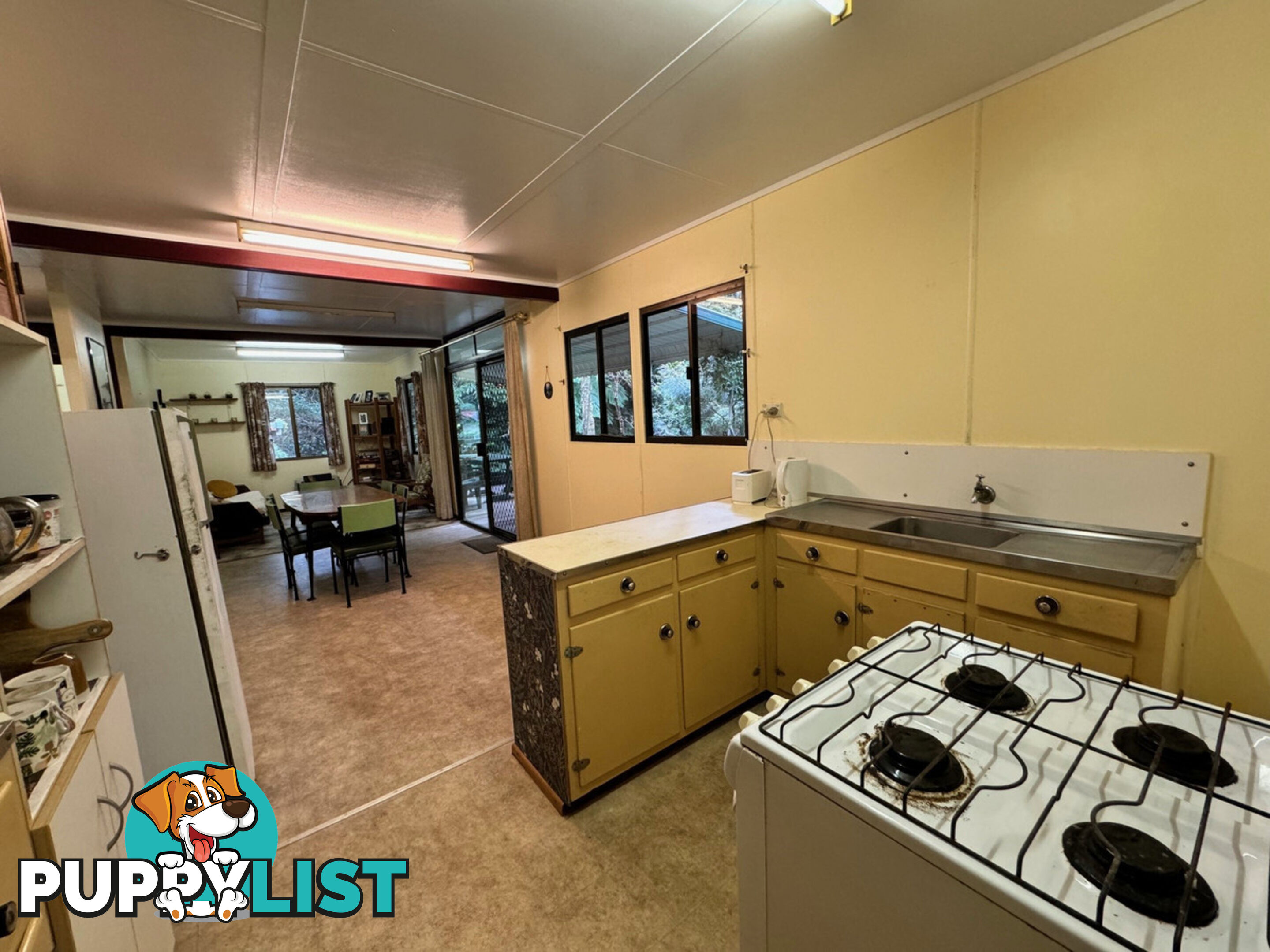 18 Smith Crescent Paluma QLD 4816