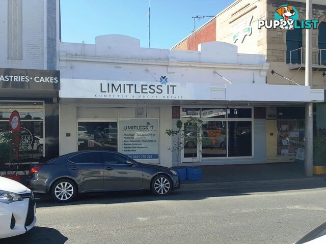 161 East Street ROCKHAMPTON CITY QLD 4700