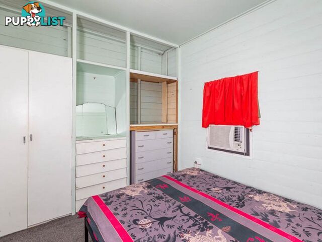 355 East Street DEPOT HILL QLD 4700